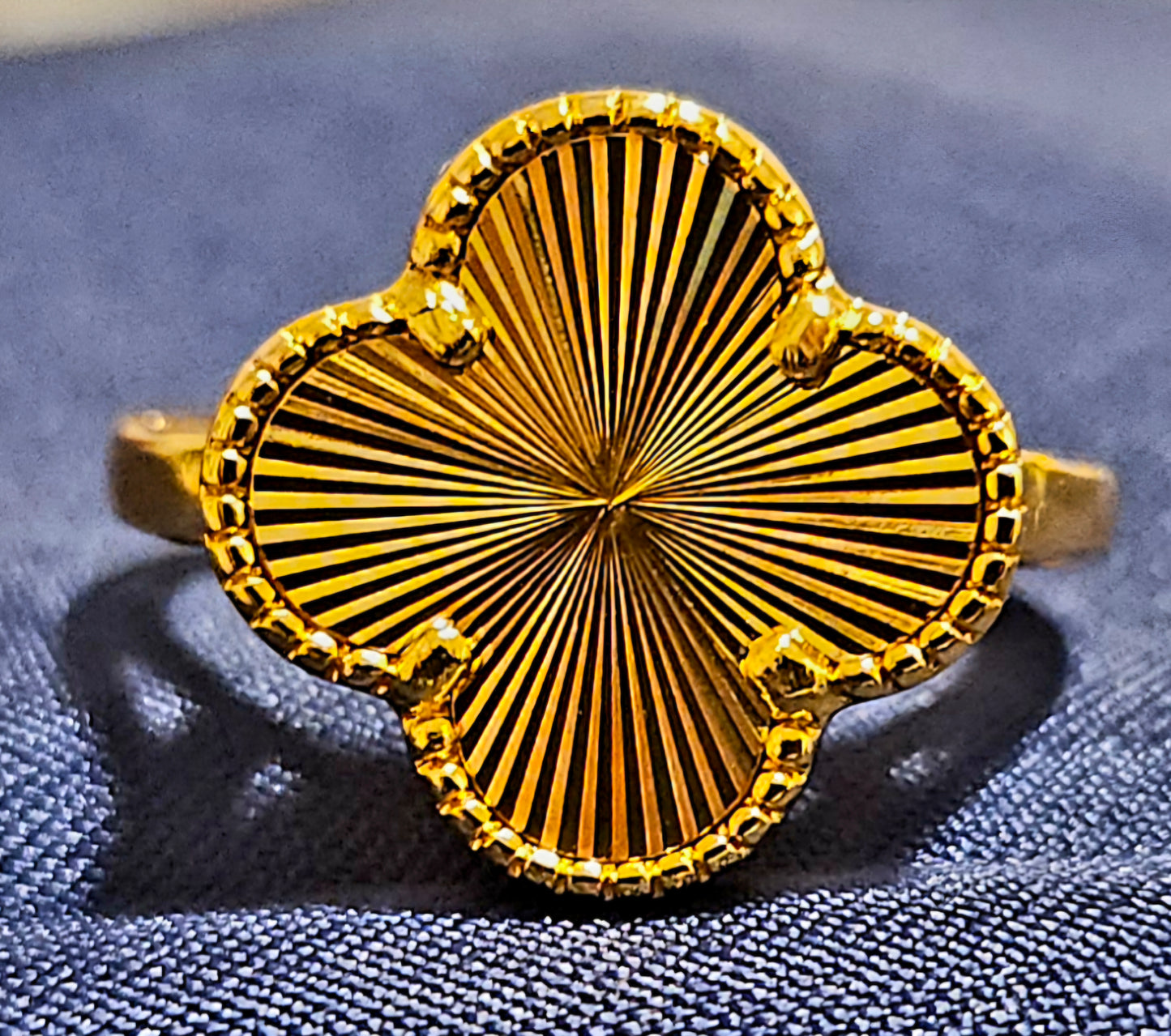 Classic Clover Ring